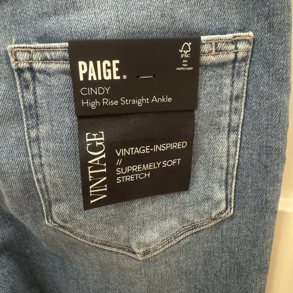 NWT Paige Cindy High Rise Straight Jeans Size:26 Distressed Raw Hem Cropped - Picture 4 of 16